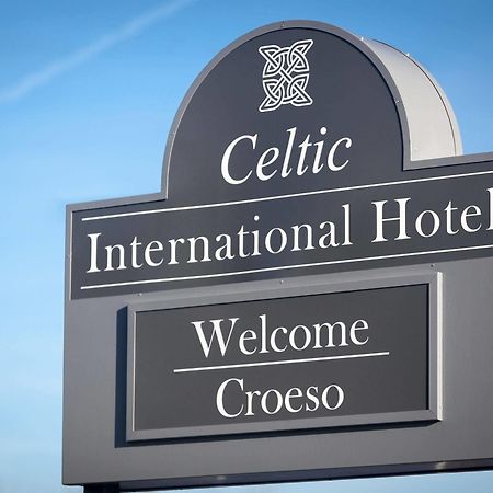Celtic International Hotel Cardiff Airport บาร์รี ภายนอก รูปภาพ